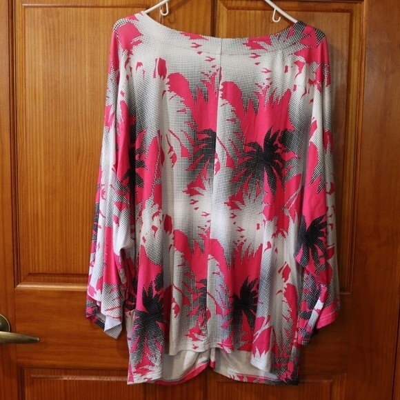 Tribal Plus Size 3X Tropical Tribal Print Twist Top | Doleman Sleeve Rayon - Picture 6 of 13